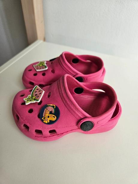 Nazouváky pro holčičku, vel. 22 (stélka 13,5 cm), 22