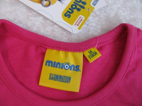 Sytě růžové bavlněné tričko s mimoni, 110