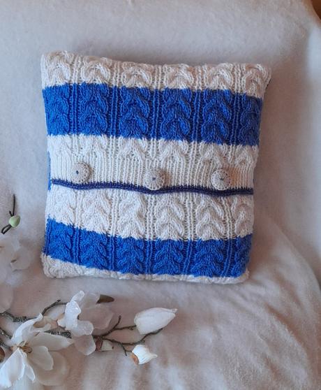 Copánkový povlak na polštář - modro bílý,