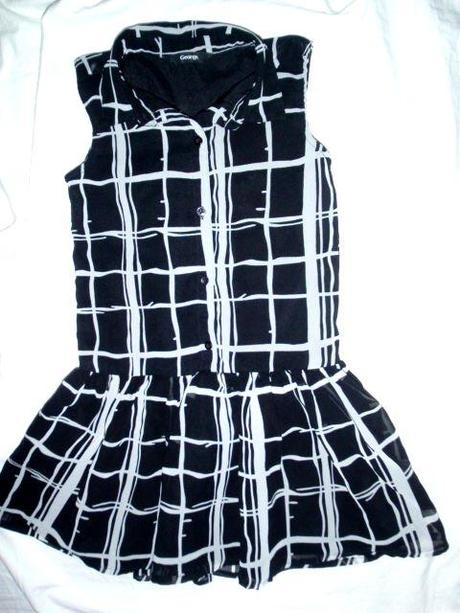 Bomastické černobílé šatečky - rozepínací, george,122