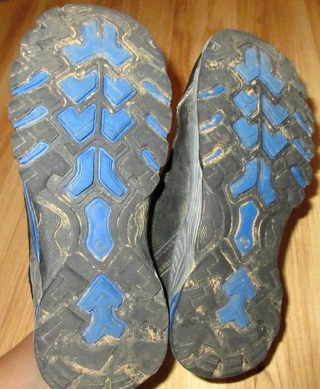 Kotníkové boty, 32