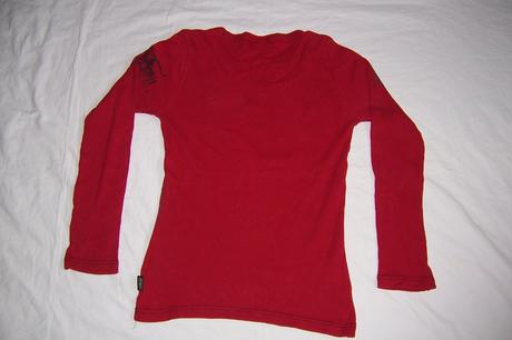 Červené žebrové triko, 146