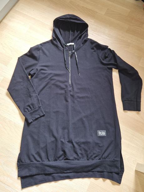 Mikina černá dlouhá slabší vel.m-l, m