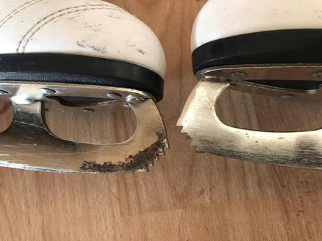 Bile zavazovaci brusle velikost 34, 34