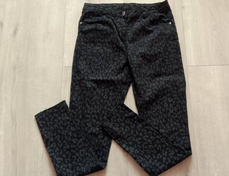 Kalhoty slim tygrované, 158