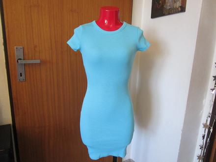 Pěkné sv. modré bavl. elast. šaty, proužkový vzor, xs