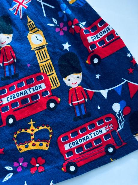 Ob/ šaty s motivem londýna - v. 3/4 roky, f&f,104