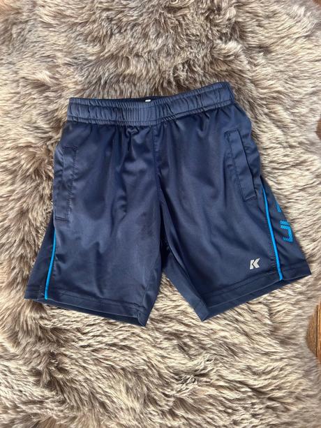 Sportovní kraťasy vel. 116, 116
