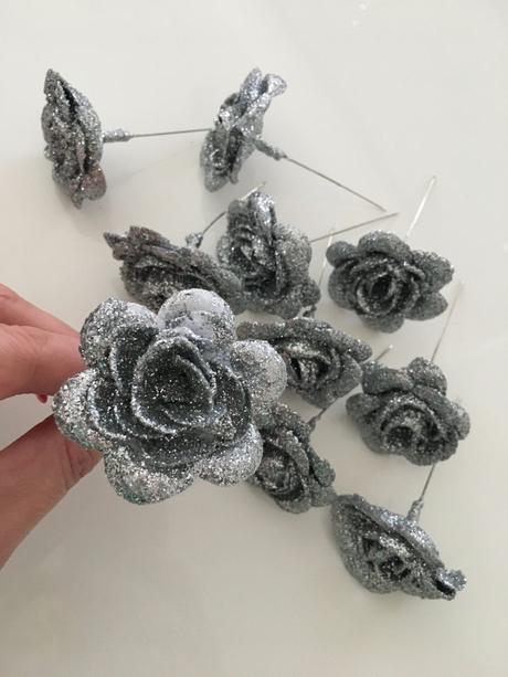 Zápichy - stříbrné růže, 