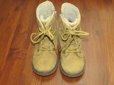 Kotníkové boty, 28