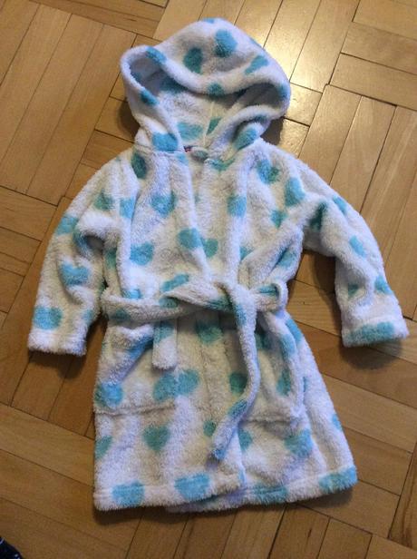 Chlupatý župan se srďíčky, marks & spencer,104