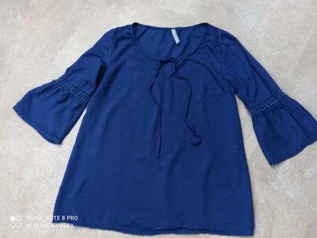 Modrá tunika s krajkovymi detaily, m