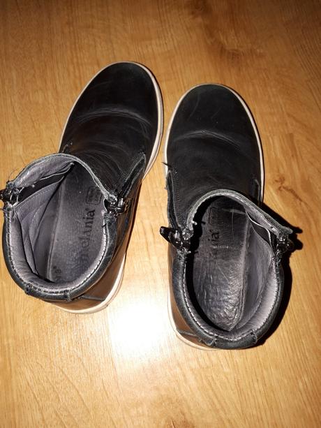 Bezva pohodlné celokožené boty, 31