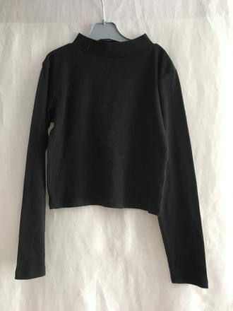 Vel. 128 černý crop top rolák, 128