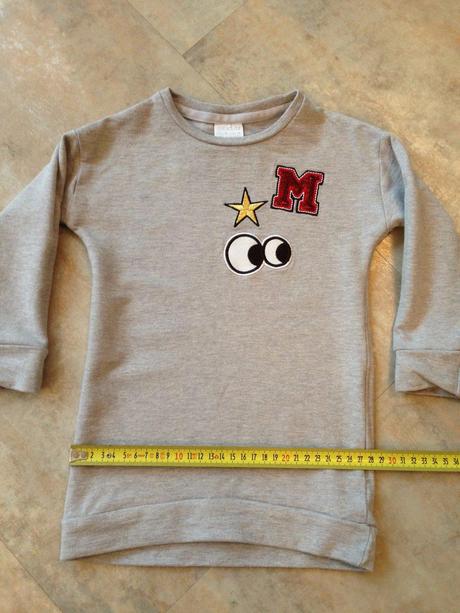 Šedá tunika mikina písmeno "m" flitry 18-24měs., f&f,92