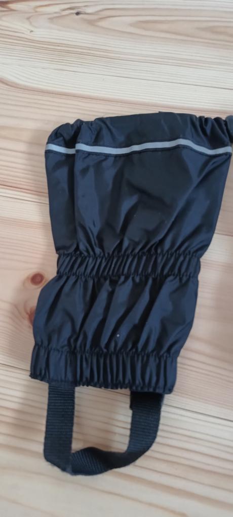 Černé návleky na nohy proti sněhu a chladu, 