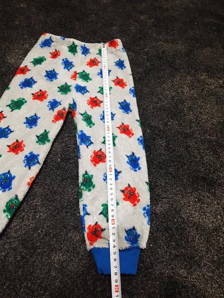 Chlapecké fleesové kalhoty velikost 3-4 roky., primark,98