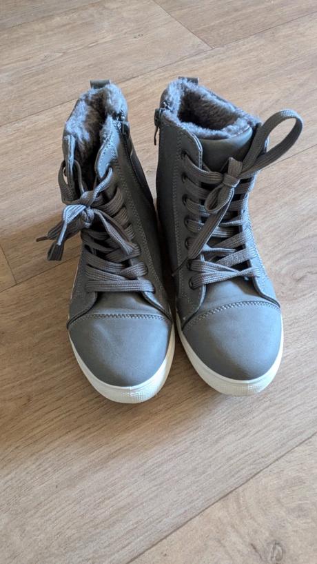 T447  zimní boty vel. 36, 36