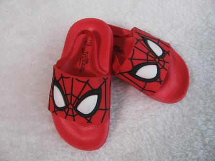 Krásné lehké letní sandálky spiderman, marvel,23