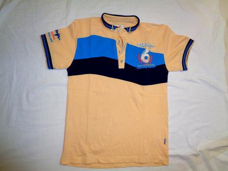 Krásné elegantní tričko, 158