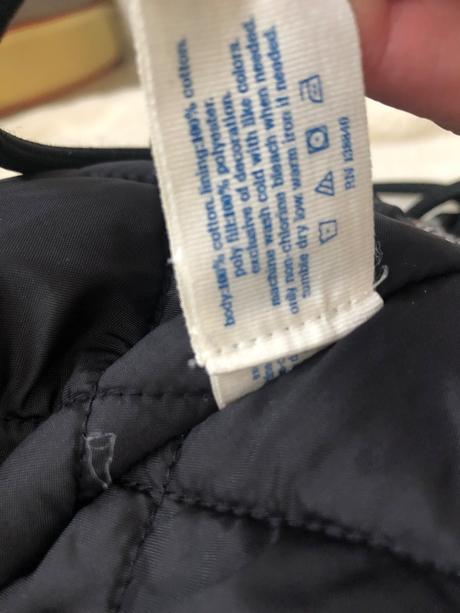 Dovezena z ameriky znacena vel. s - 7-8 let. odhad, 128