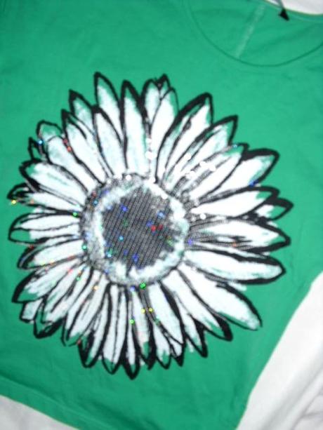 Luxusní zelené tričko s vystouplým květem, george,122