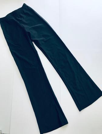 Ob/ elastické lesklé  kalhoty - v.cca 9/10 let, 140