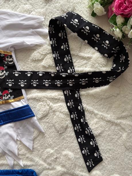 An27/ kostým pirát- v.7/8 let, 