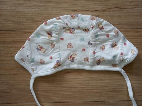 Čepička pro novorozence s medvídkem pú, disney,56