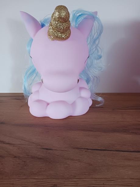 Jednorožec lampička., 