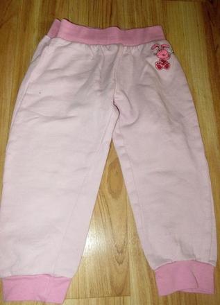 Tepláky se zajíčkem, 98