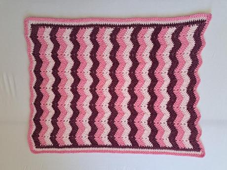 Ručně háčkovaná deka pro miminko, 