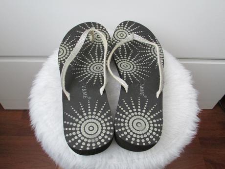 Pantofle, žabky, 40