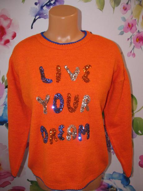 Oranžový svetr s našitými flitry, m&co,152