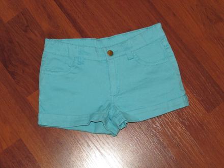 Tyrkysové šortky, 128