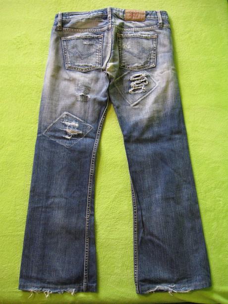Džíny, 38