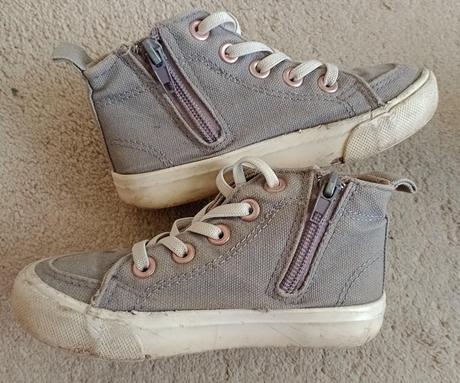 Kotníkové tenisky na zip, reserved,25