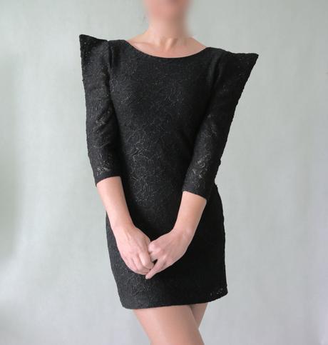 Krajkové šaty se špičatými rameny miss selfridge v, miss selfridge,38