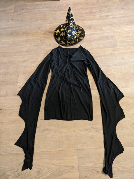 Karnevalový kostým čarodějnice vel. xl 40/42/44,