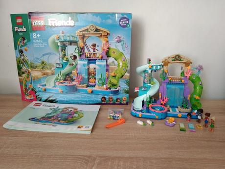 Lego friends 42630 aquapark v městečku heartlake,
