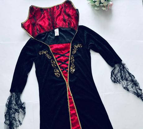 An8/ kostým upírka/ čarodějnice - v.s dámský, 