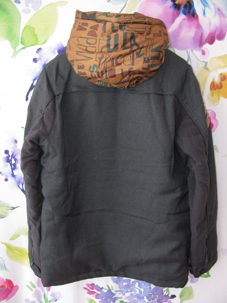 Zimní šedočerná skvělá bunda s kapucí desigual, desigual,164