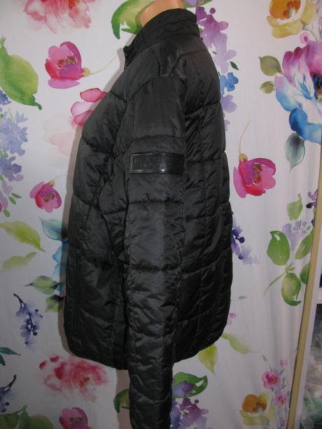 Černá zimní prošívaná bunda burberry, burberry,xxl