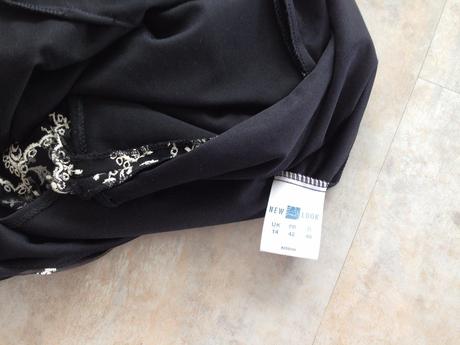 Krátké černé šaty vel. 36-38,s černo bílá krajka, new look,s