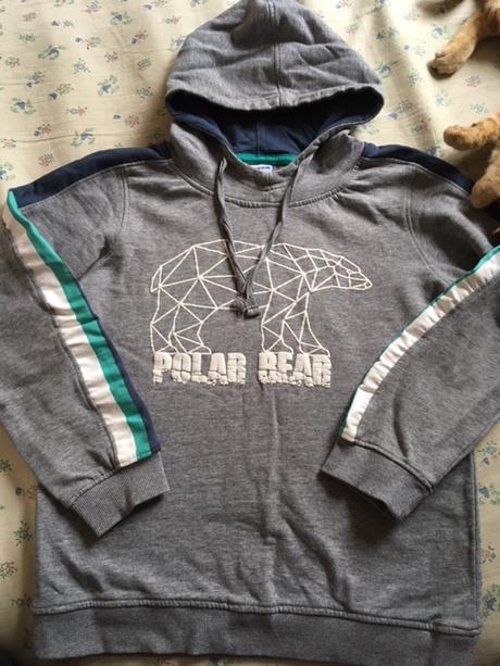 Mikina s kapucí, 152