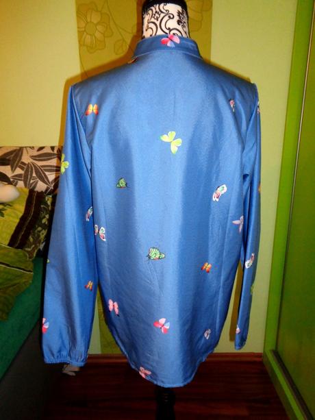 Modrá košile s motýlky, l