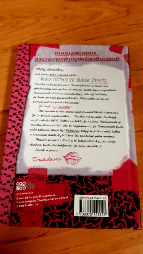 Monster high deníčky , draculaura a nová zlocecha, 