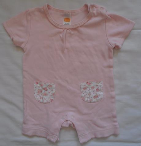 V117. kraťasový overal 3-6 měs., mini mode,68