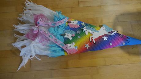 Kornout s konickem na 1.den skoly - 1. trida,