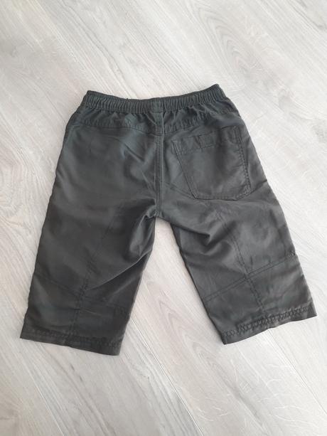 1068 - kraťasy, c&a,134